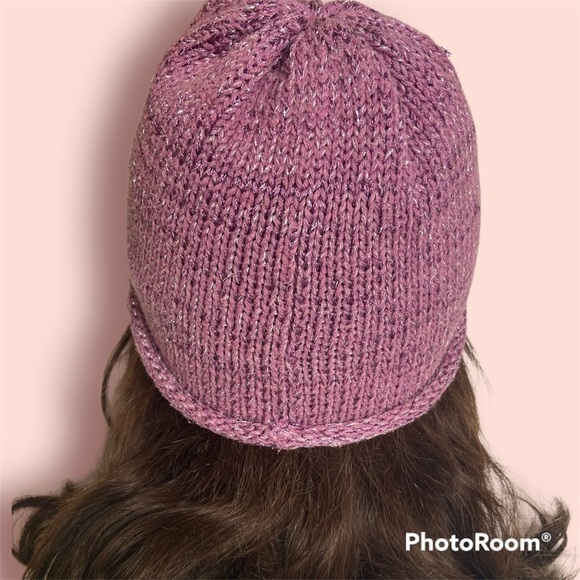 🦄 PURPLE Rolled Edge Beanie with Metallic Threading - Picture 3 of 9